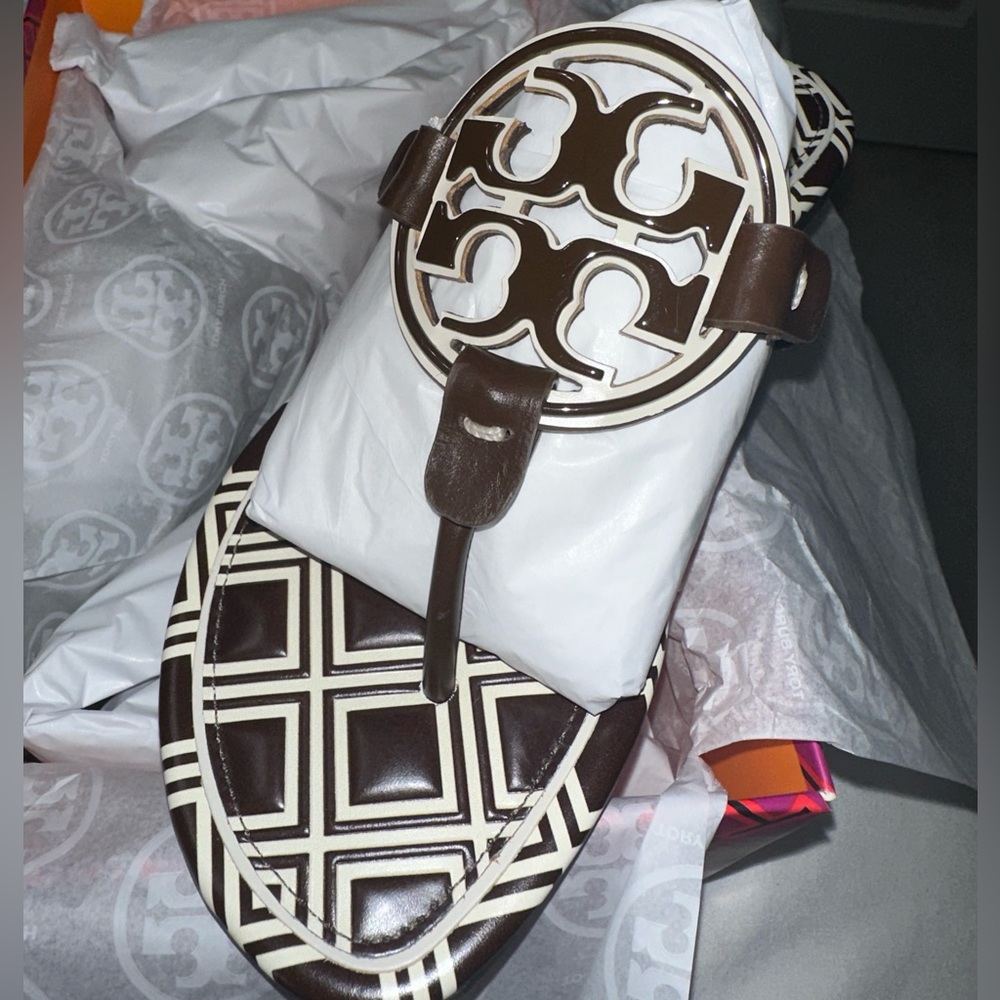 Brand new brown Tory Burch Miller